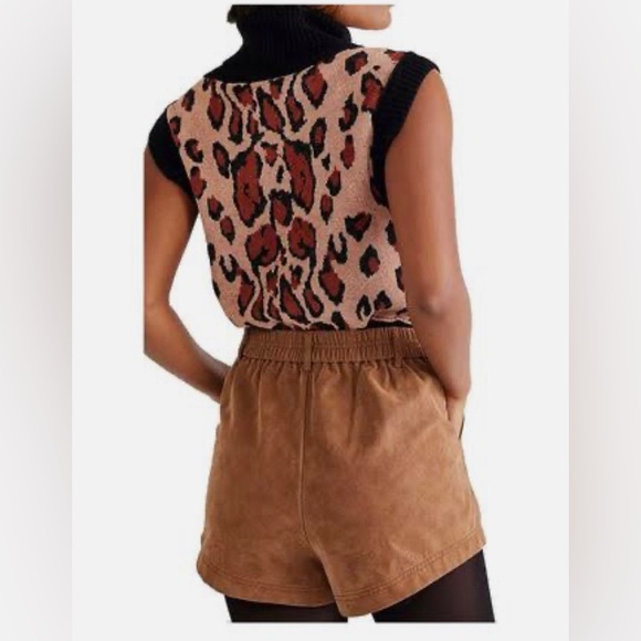 NWOT Free People Chenille animal print turtleneck crop sweater size medium - Picture 2 of 9